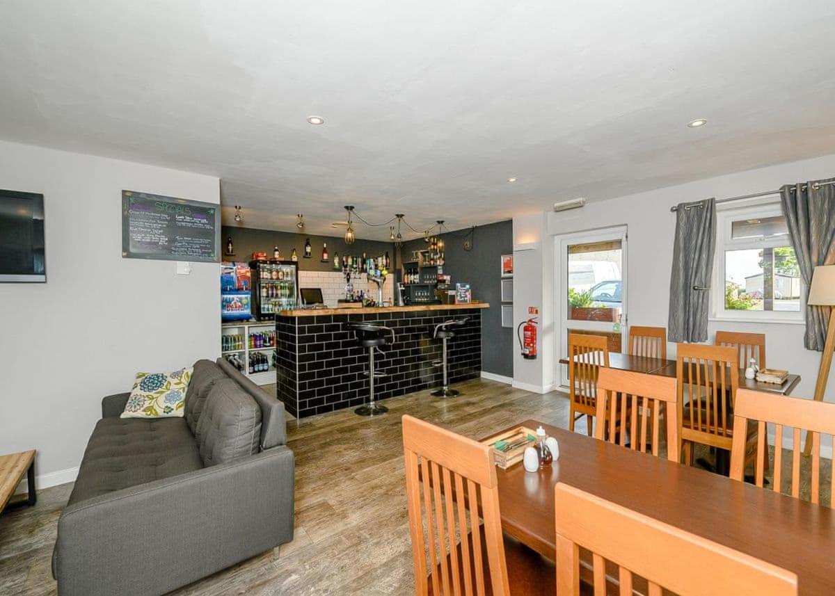 Castle Brake Holiday Park Woodbury Dış mekan fotoğraf